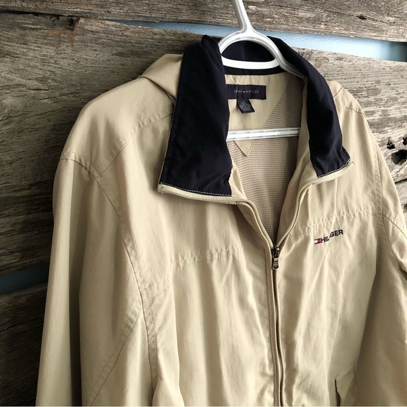 Tommy Hilfiger Size Large Tan Waterproof Jacket - Picture 2 of 7